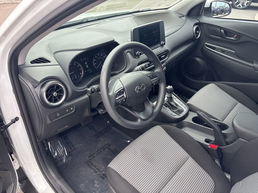 Used 2022 Hyundai Kona SE FWD image 11