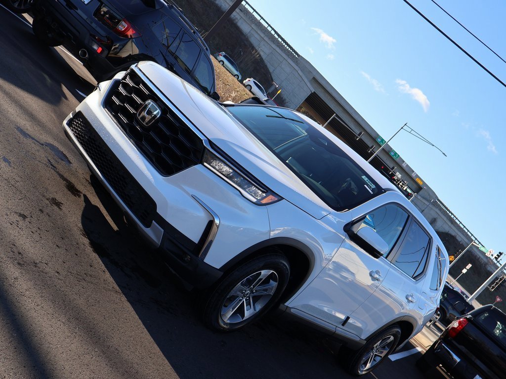 New 2025 Honda Pilot EX-L image 3