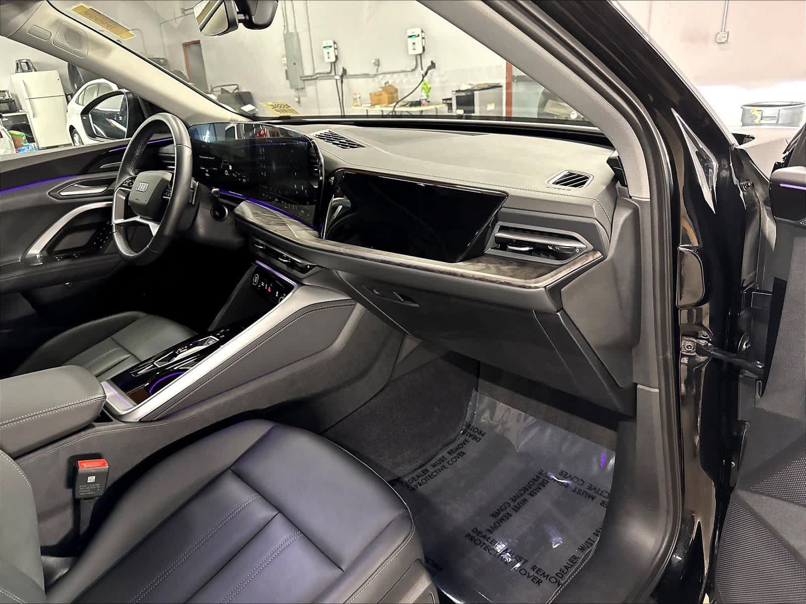 Used 2025 Audi Q5 Premium Plus AWD/4WD image 18