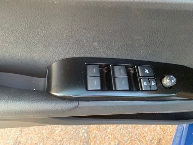 New 2026 Toyota Camry SE FWD image 12