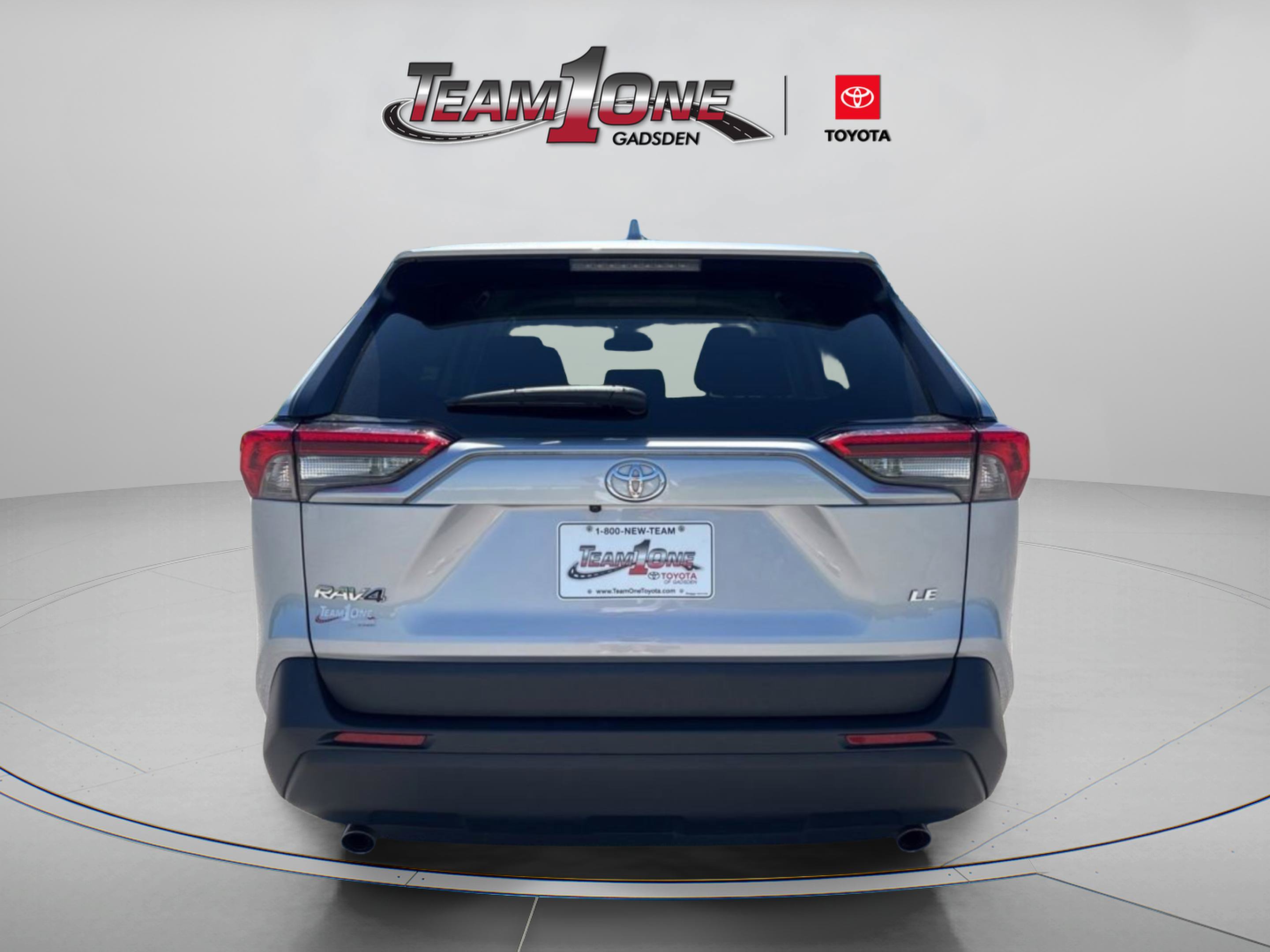 Used 2024 Toyota RAV4 LE FWD image 6