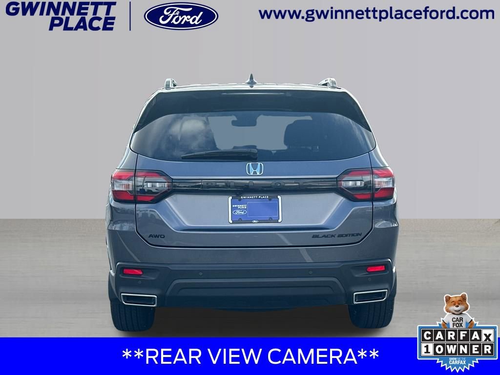 Used 2025 Honda Pilot Black Edition image 6
