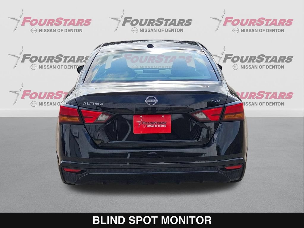 Used 2024 Nissan Altima 2.5 SV FWD image 5