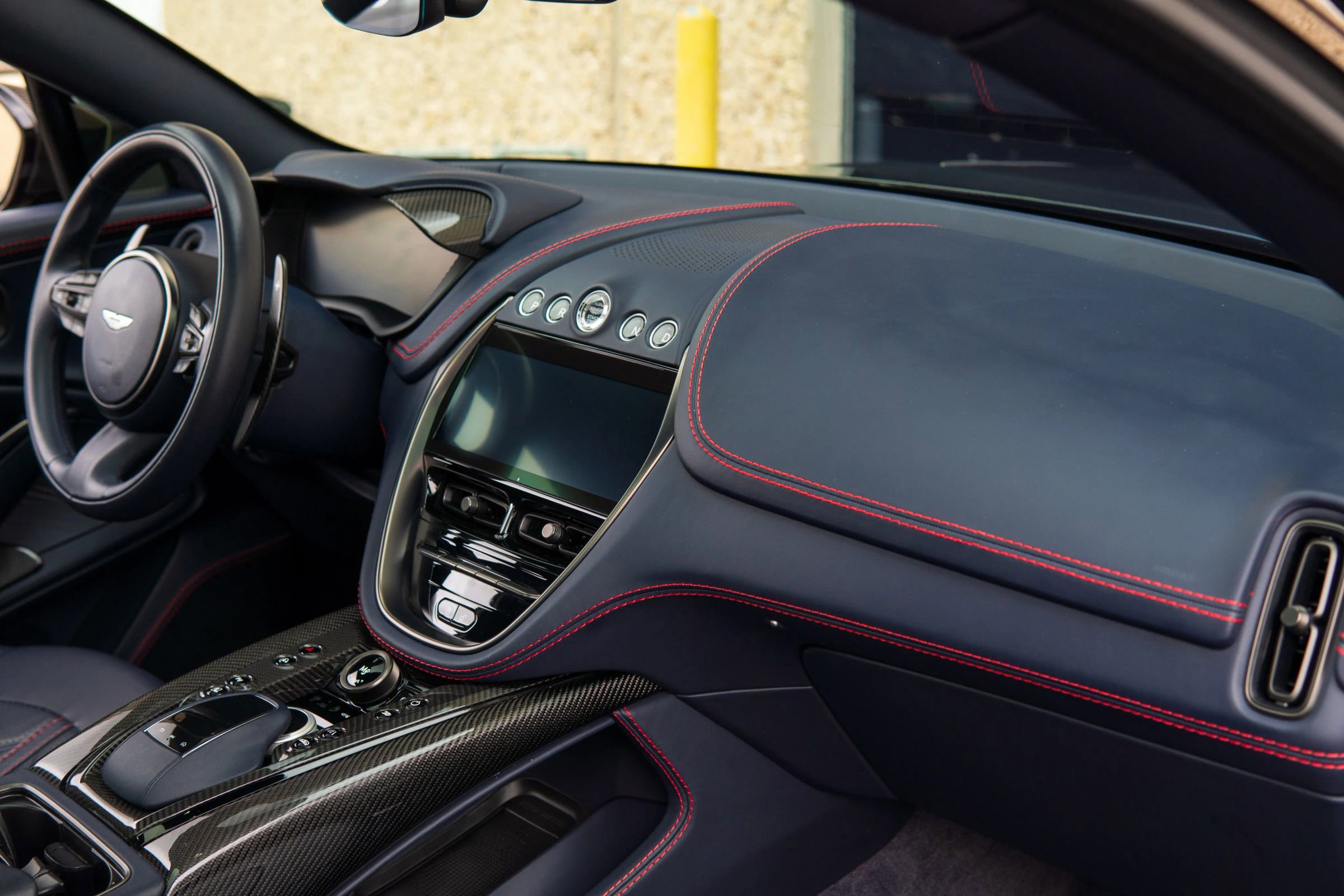 Used 2023 Aston Martin DBX 707 image 34