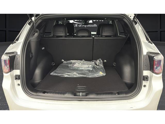 New 2026 Jeep Compass Latitude AWD/4WD image 25