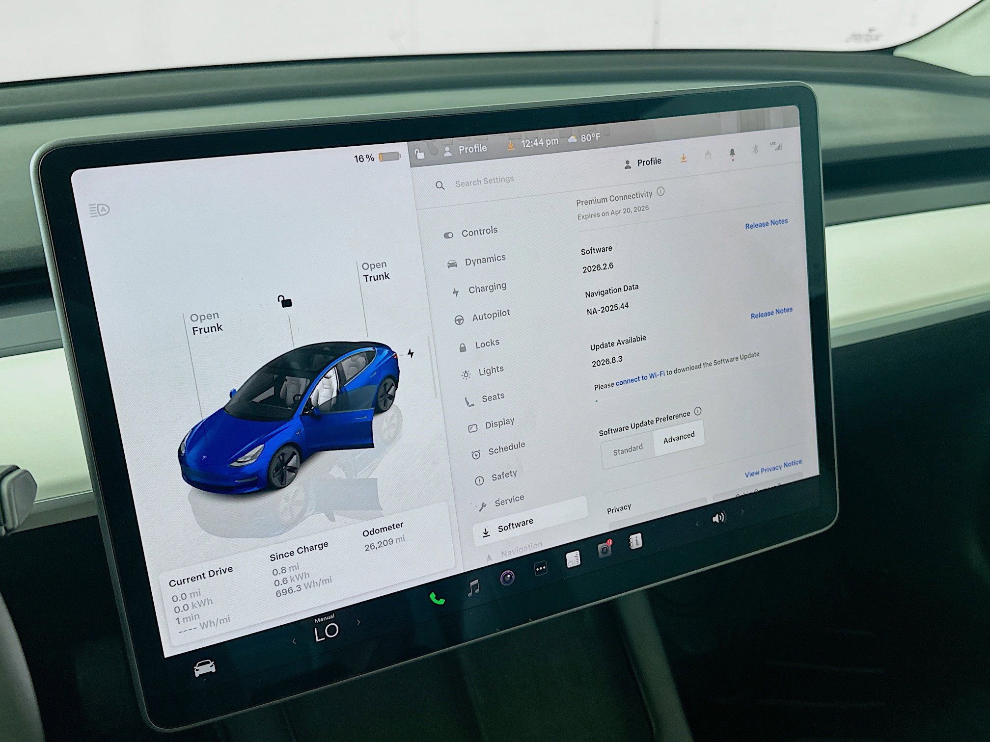 Used 2023 Tesla Model 3 Standard Range image 33