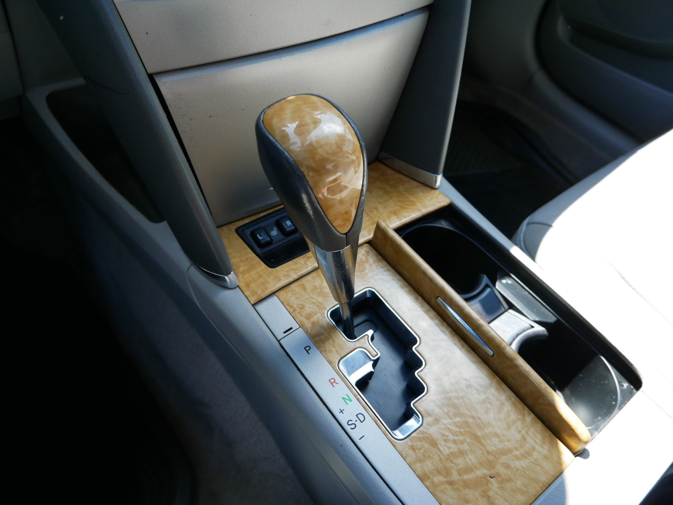 Used 2007 Toyota Camry LE FWD image 24