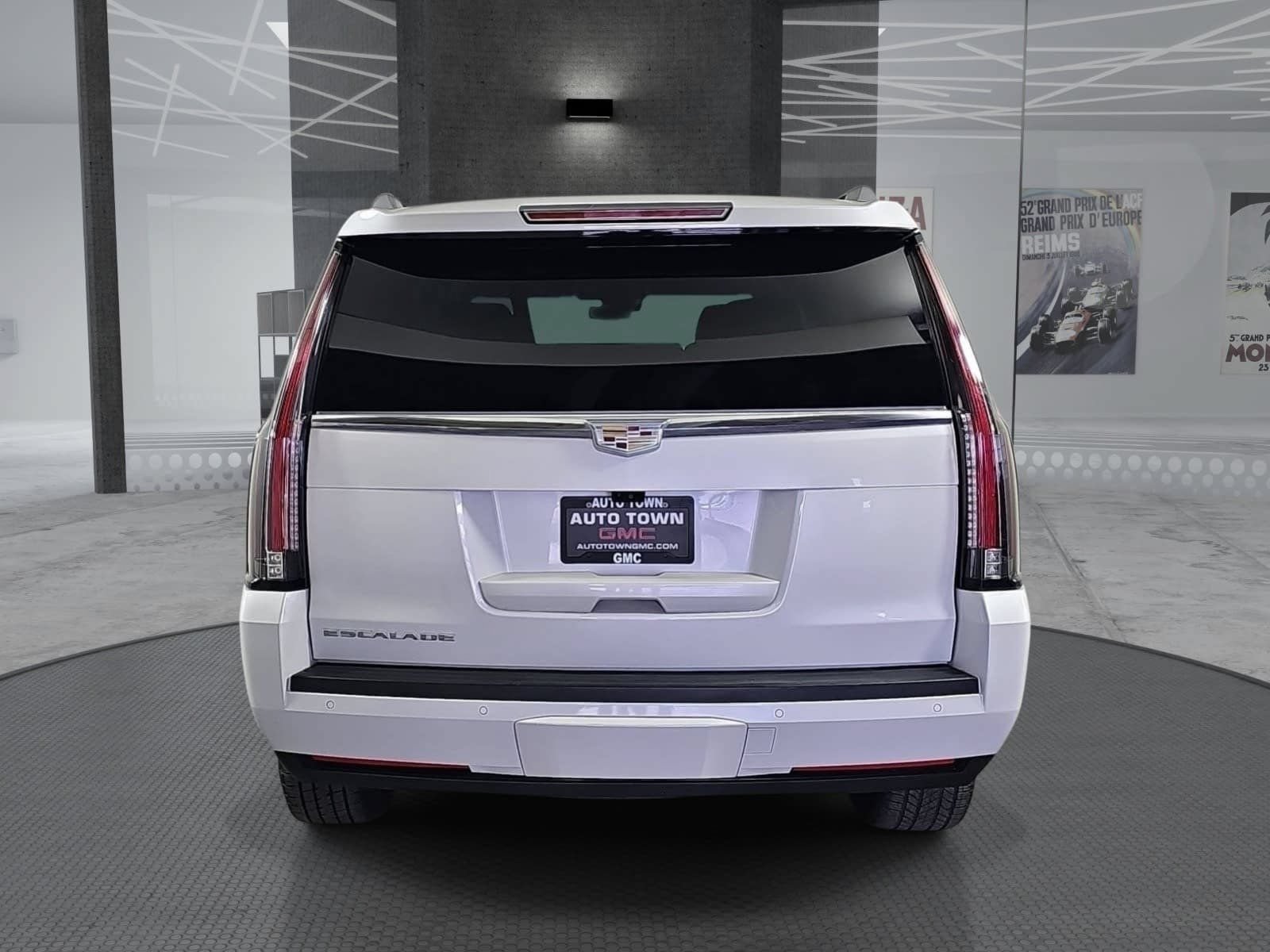 Used 2020 Cadillac Escalade Luxury AWD/4WD image 6