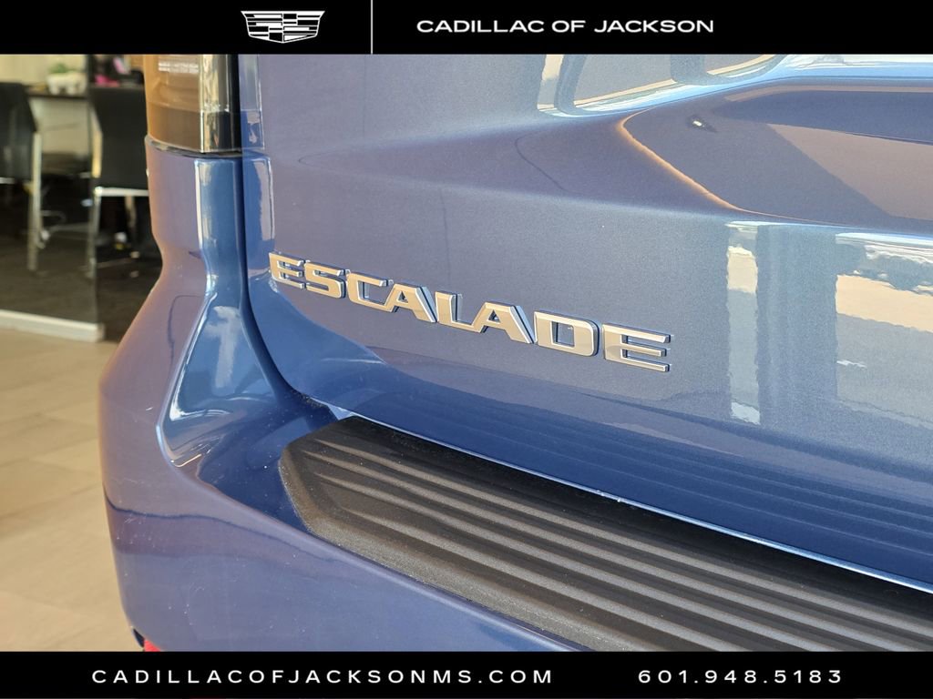 Certified 2026 Cadillac Escalade Platinum Sport w/ LPO, Floor Liner Package image 5