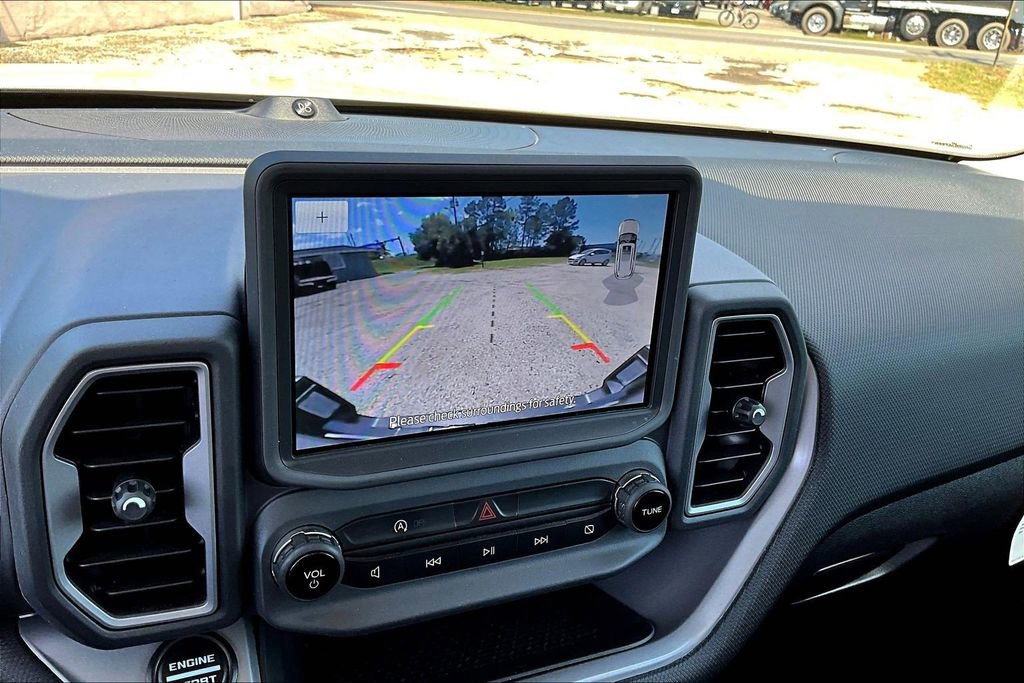 Used 2024 Ford Bronco Sport Outer Banks w/ Tech Package image 16