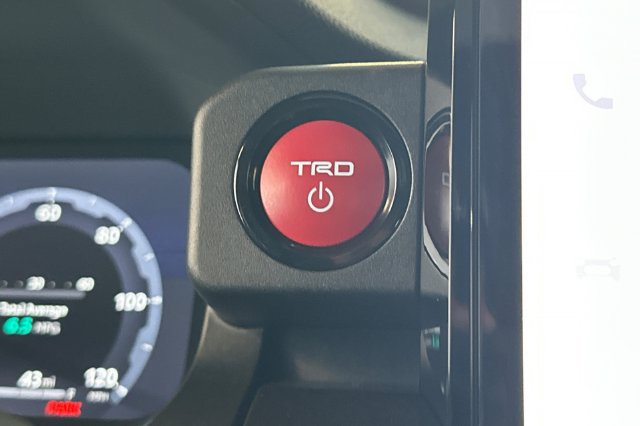 Certified 2025 Toyota 4Runner TRD Off-Road Premium w/ Tow Technology Package AWD/4WD image 27