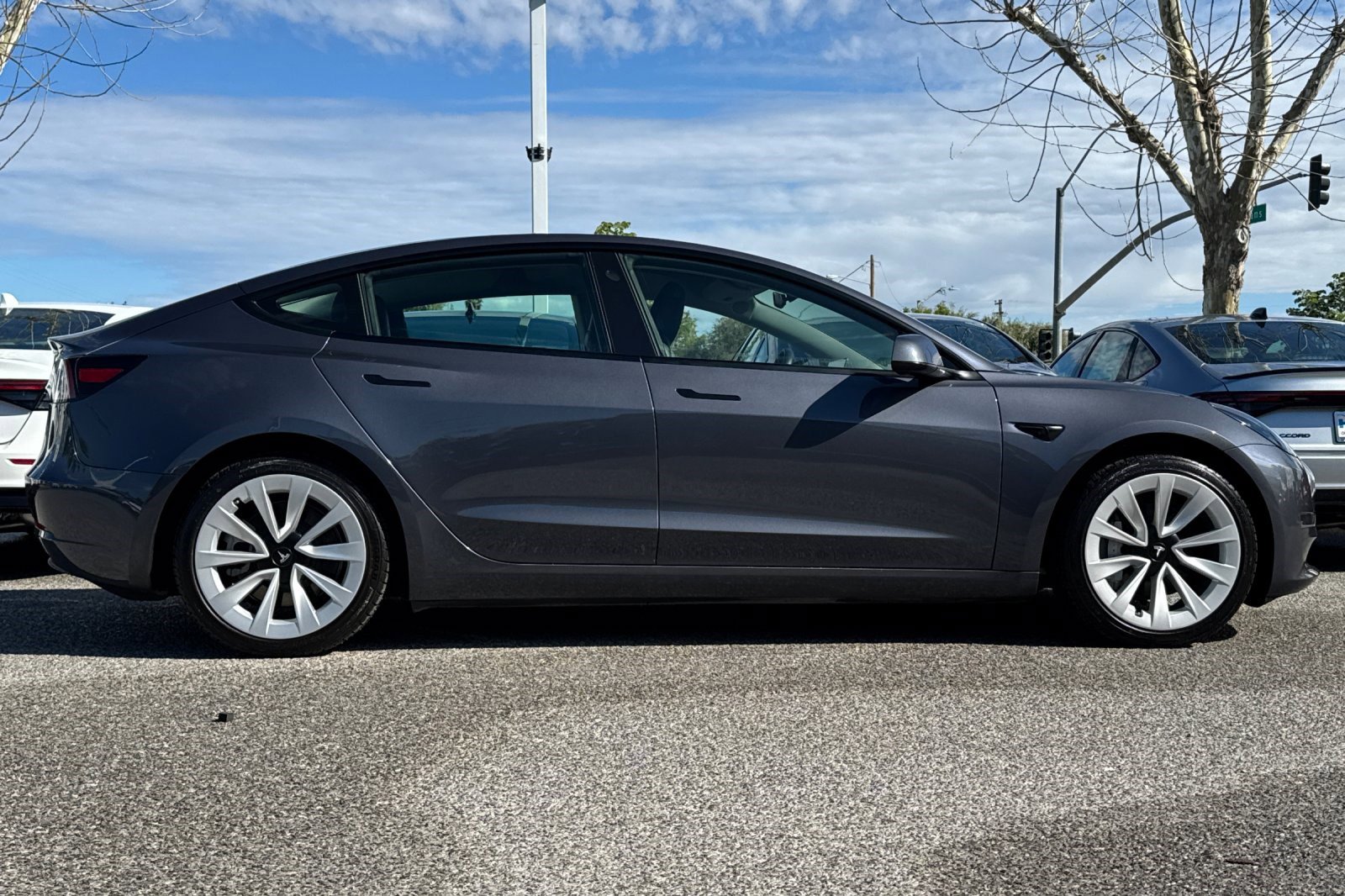 Used 2023 Tesla Model 3 Standard Range image 7