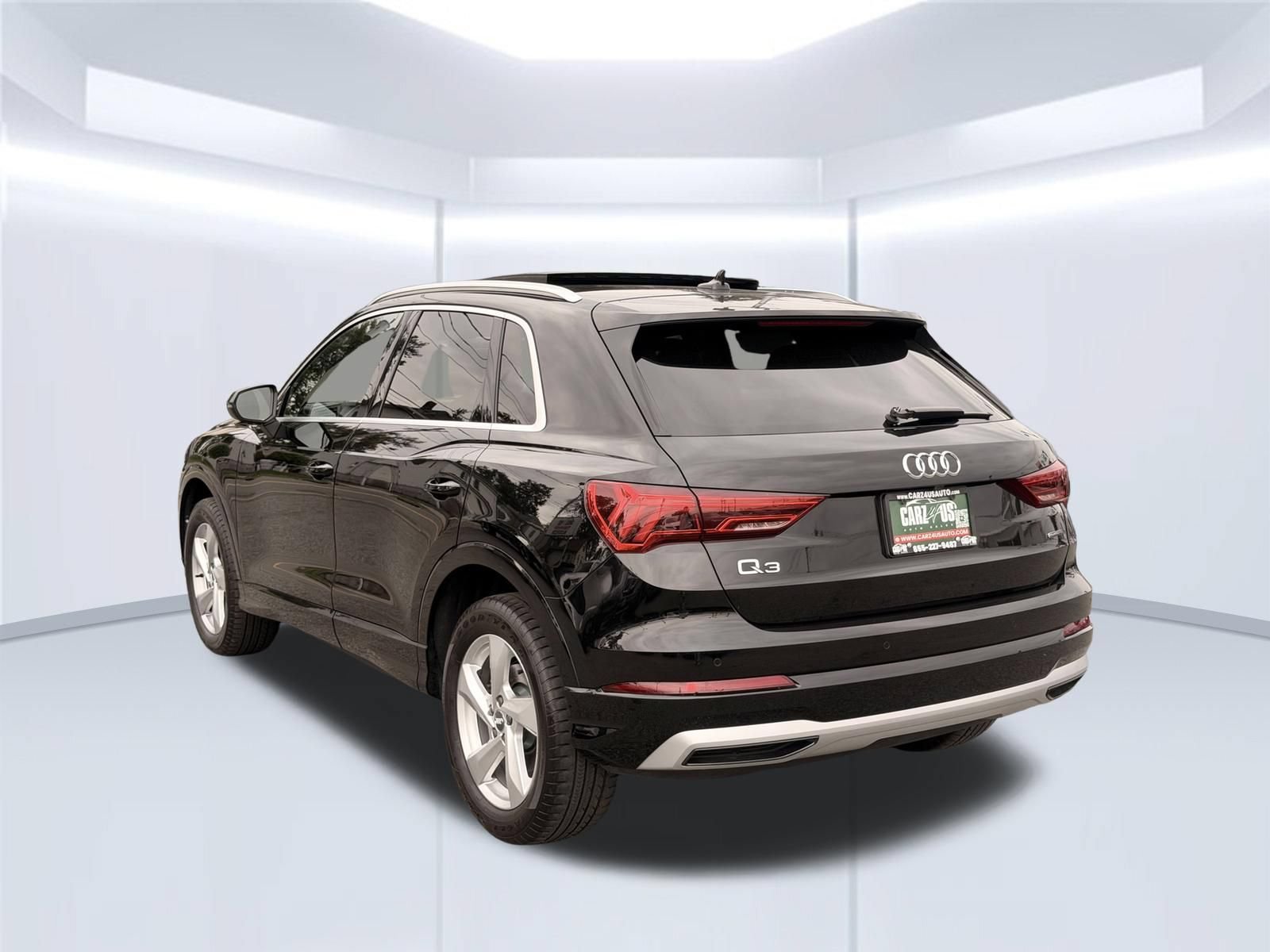 Used 2020 Audi Q3 2.0T Premium w/ Convenience Package AWD/4WD image 10
