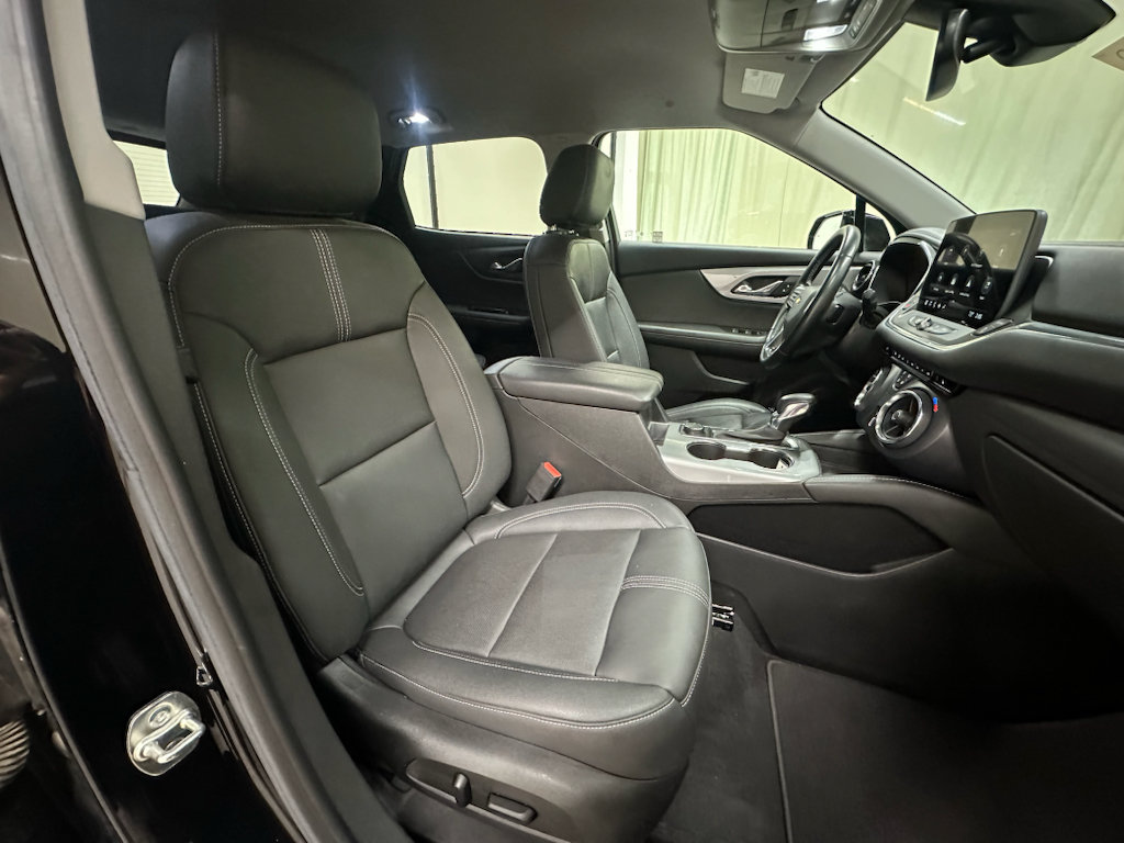 Certified 2023 Chevrolet Blazer LT w/ Midnight/Sport Edition FWD image 16