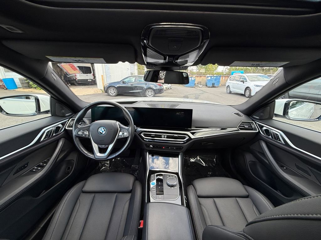 Used 2023 BMW i4 eDrive35 RWD image 22