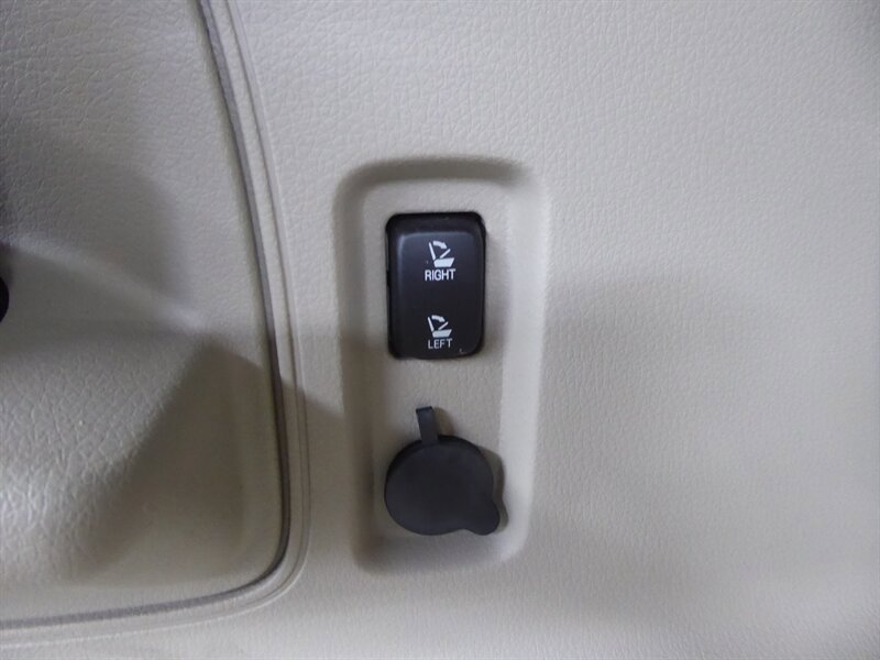 Used 2014 Lincoln MKX AWD image 31