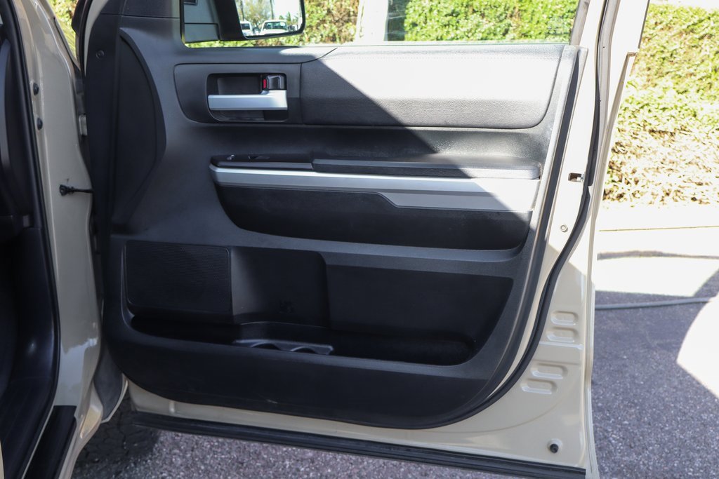 Used 2017 Toyota Tundra SR5 image 38