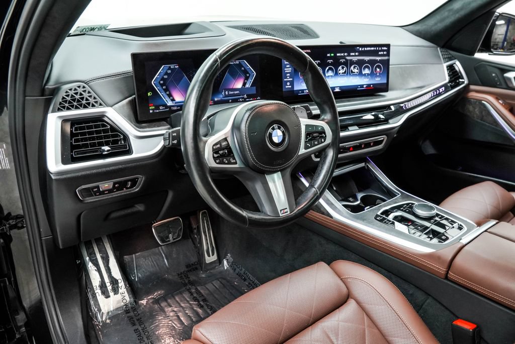 Used 2023 BMW X7 xDrive40i w/ M Sport Package AWD/4WD image 22