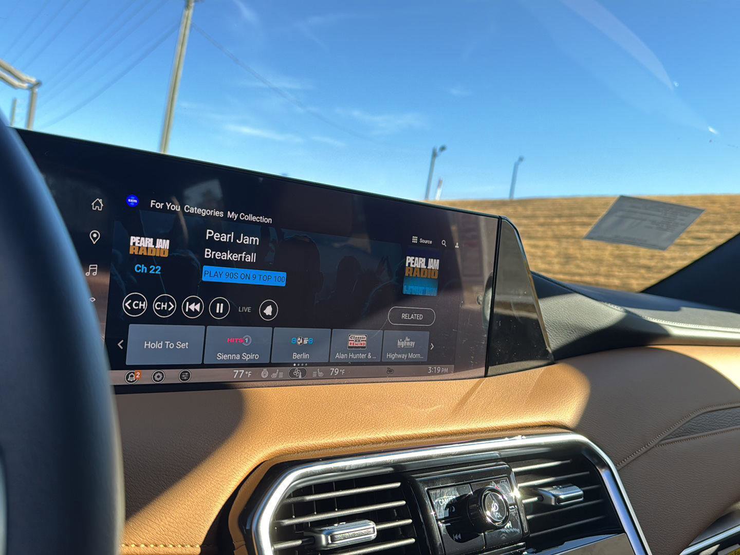 New 2026 Nissan Armada SL w/ Captain's Chari Seat Package image 21