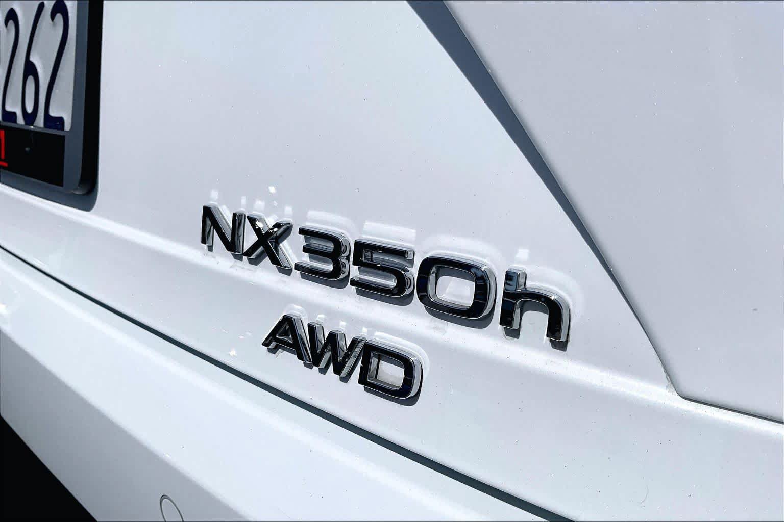 Certified 2026 Lexus NX 350h AWD w/ Accessory Package (2T) image 9