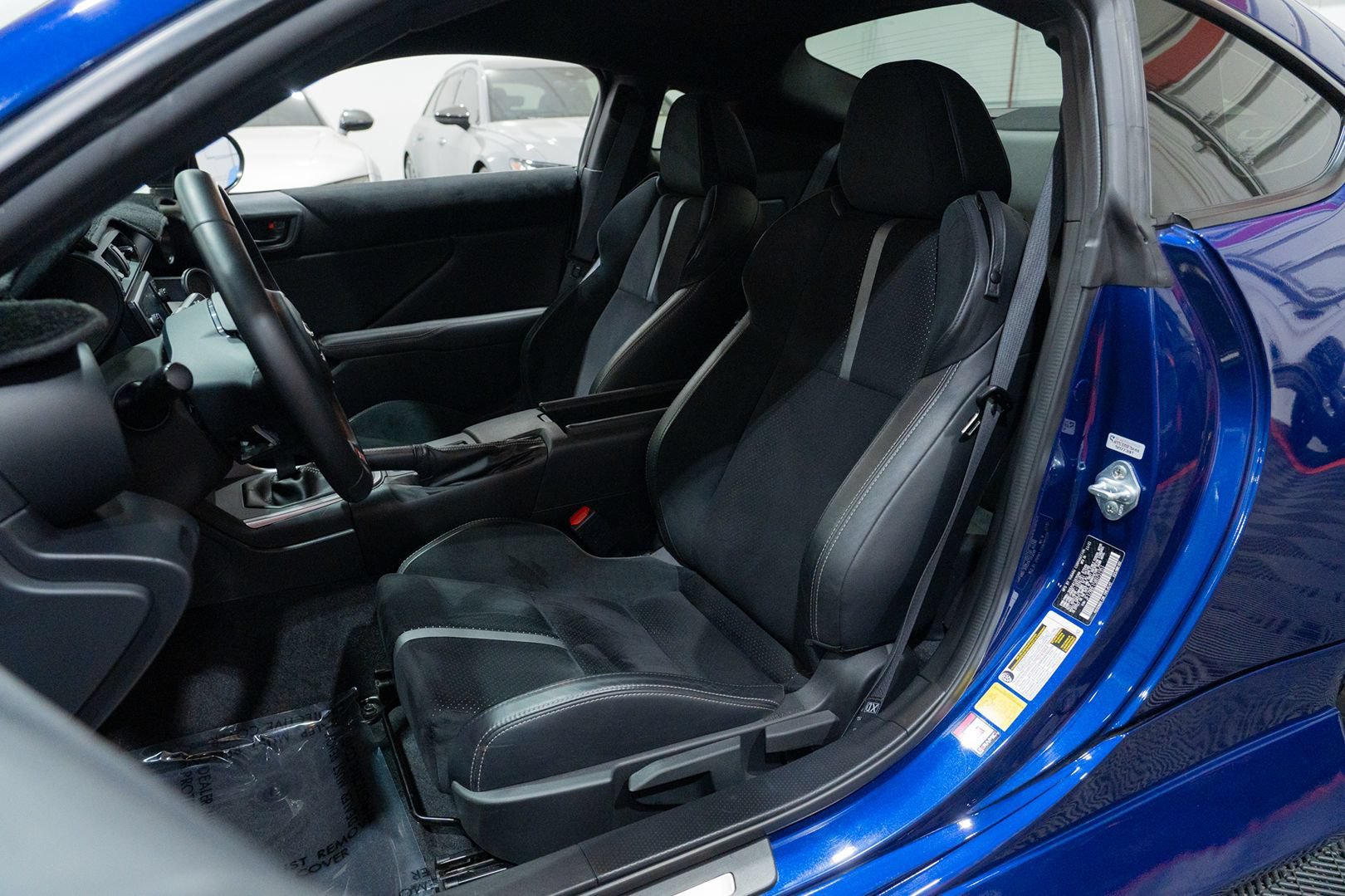 Used 2022 Toyota GR86 Premium w/ ALL Weather Mat Package (TMS) RWD image 23