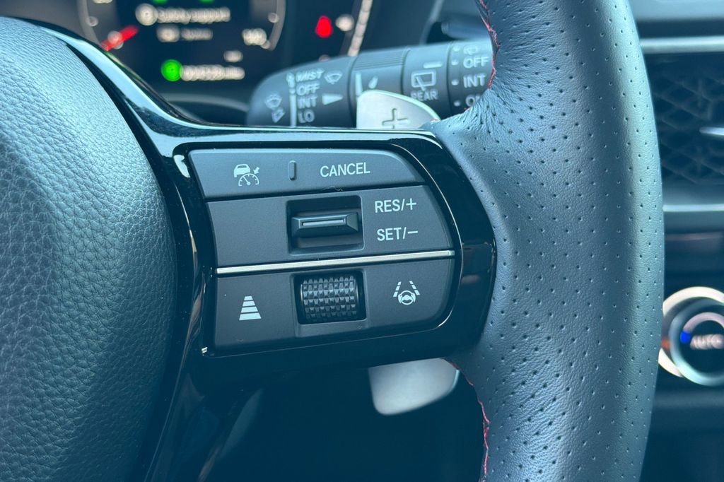 Used 2025 Acura ADX A-Spec image 28