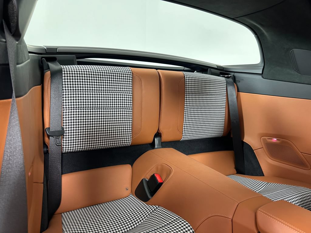 Certified 2024 Porsche 911 Targa 4 AWD/4WD image 24