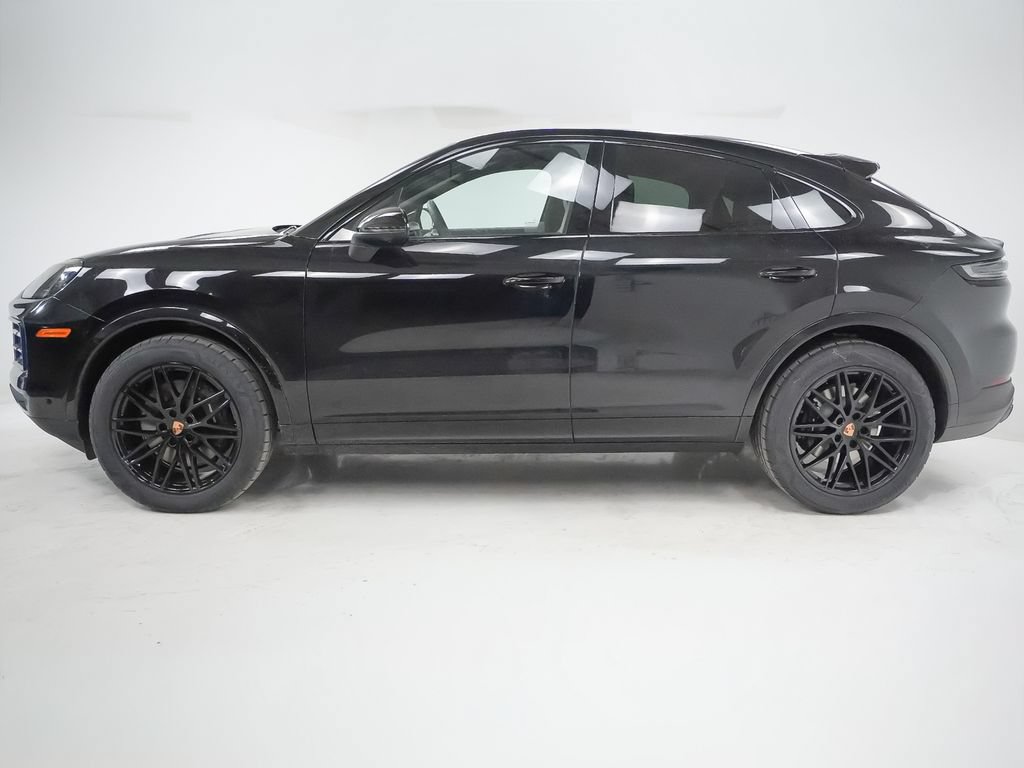 Certified 2026 Porsche Cayenne Coupe AWD/4WD image 2