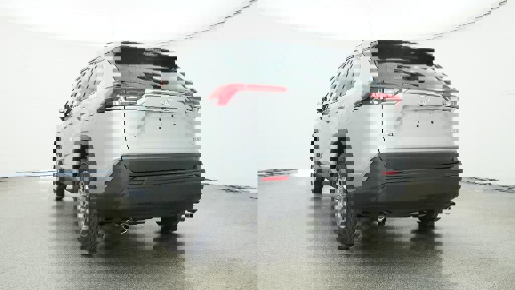 New 2025 Toyota RAV4 XLE image 30