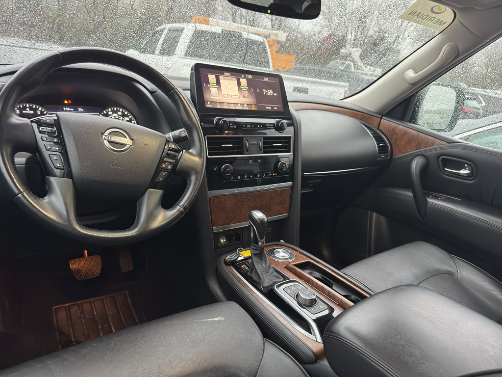 Used 2023 Nissan Armada SL image 3