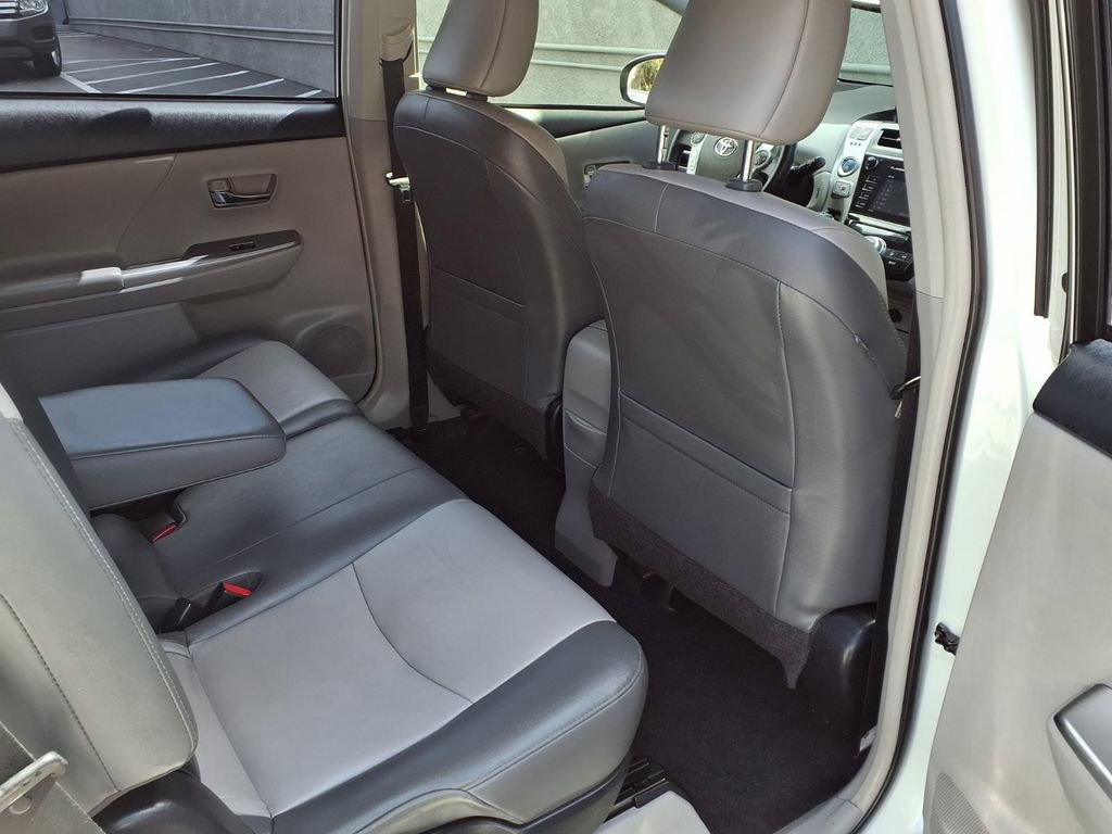 Certified 2017 Toyota Prius V Four FWD image 20