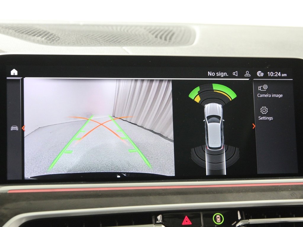 Used 2022 BMW X5 xDrive40i w/ M Sport Package image 14