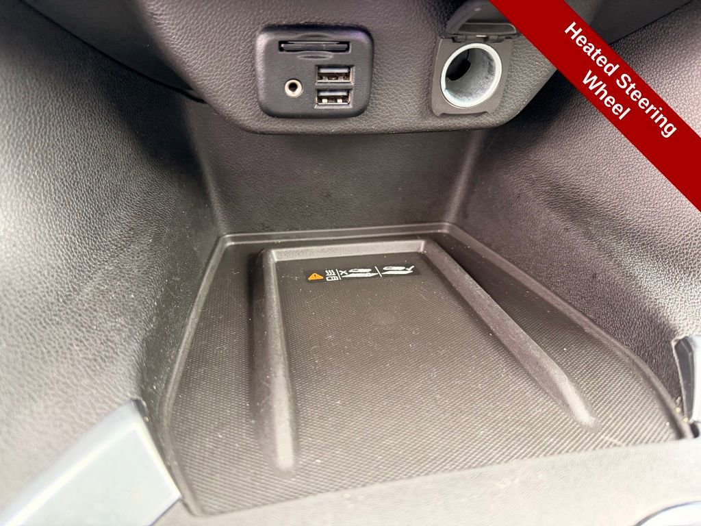 Used 2022 Chevrolet Traverse RS image 32