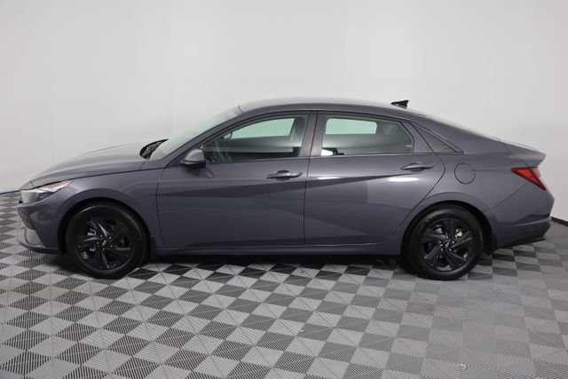 Certified 2023 Hyundai Elantra SEL FWD image 5