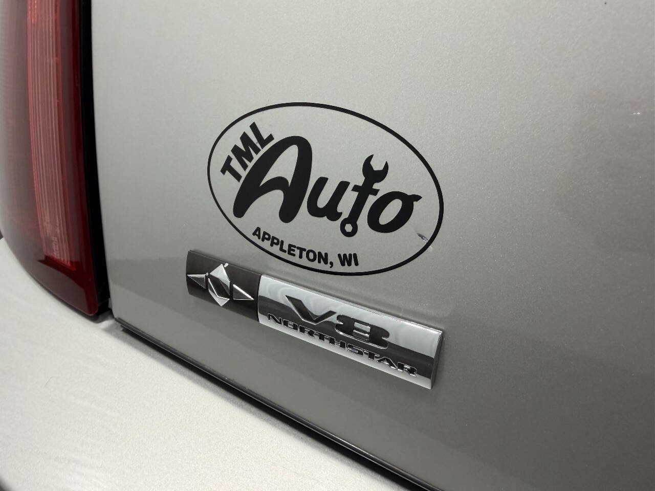 Used 2004 Cadillac XLR RWD image 7