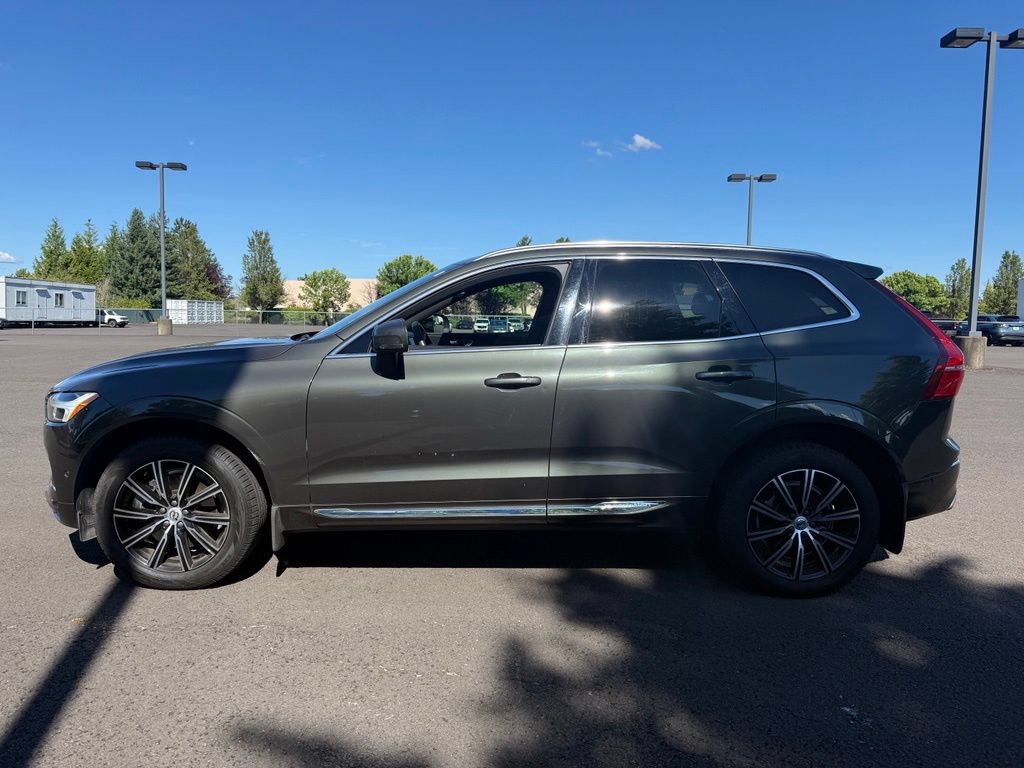 Used 2018 Volvo XC60 T5 Inscription w/ Luxury Seat Package AWD/4WD image 4