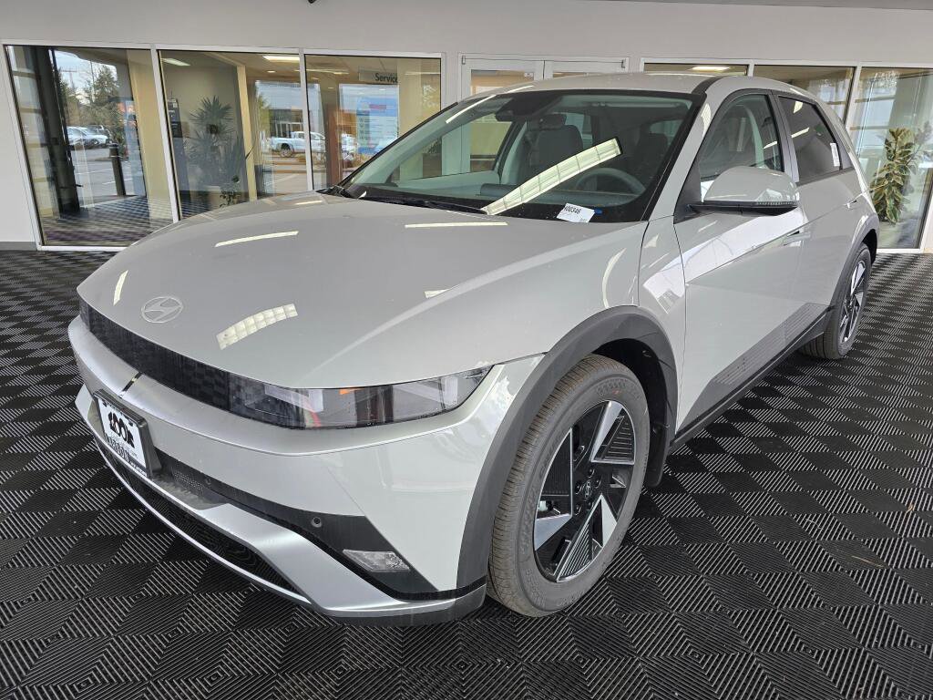 New 2026 Hyundai Ioniq 5 SE image 9