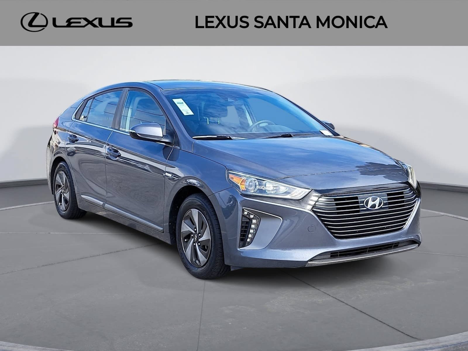 Used 2017 Hyundai Ioniq SEL w/ Tech Package 02 FWD image 3