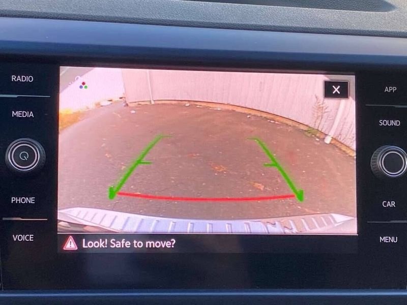 Used 2022 Volkswagen Taos SE w/ Panoramic Sunroof Package AWD/4WD image 21
