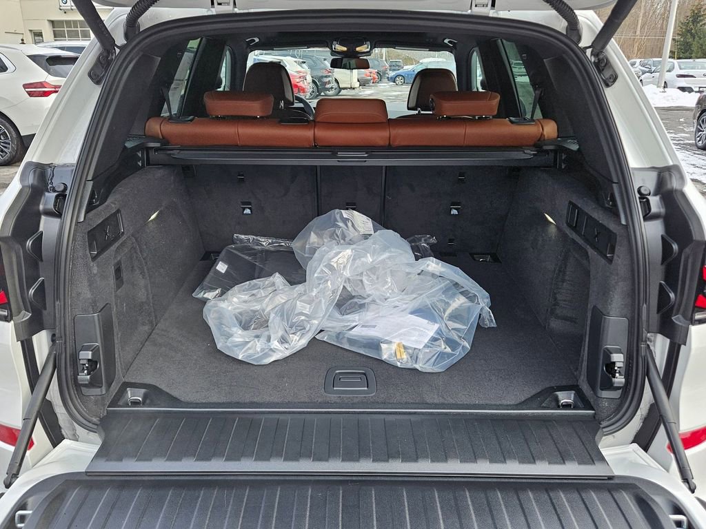 New 2026 BMW X5 xDrive40i w/ M Sport Package image 23