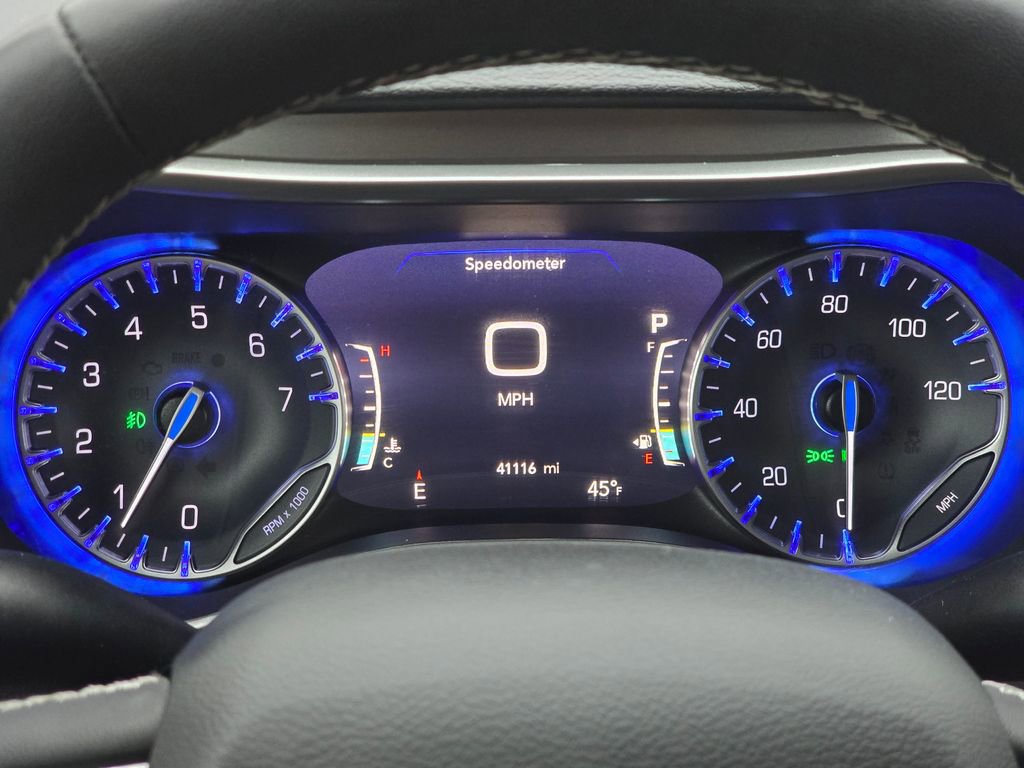 Used 2022 Chrysler Pacifica Touring-L image 31