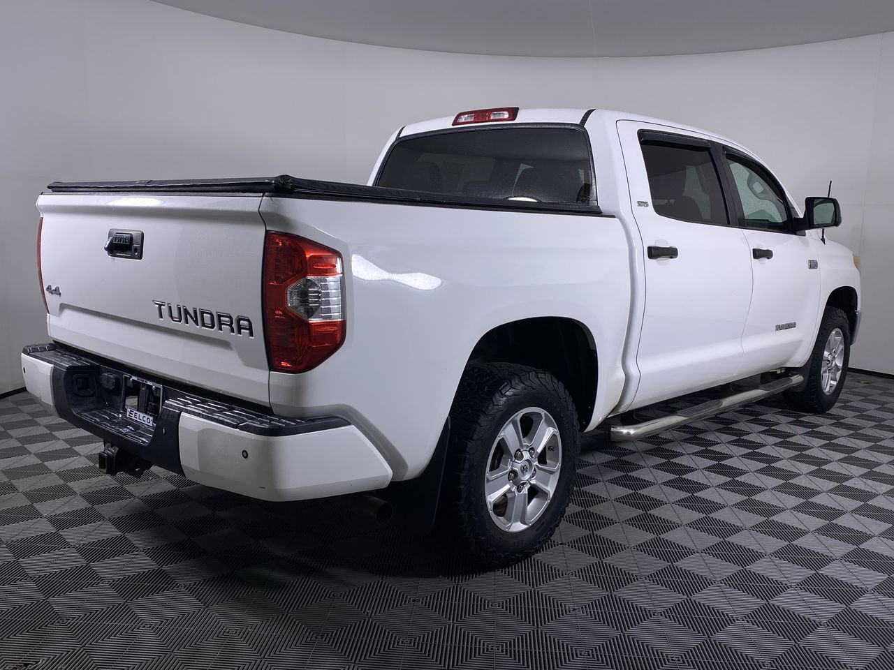 Used 2017 Toyota Tundra SR5 w/ SR5 Upgrade Package AWD/4WD image 17