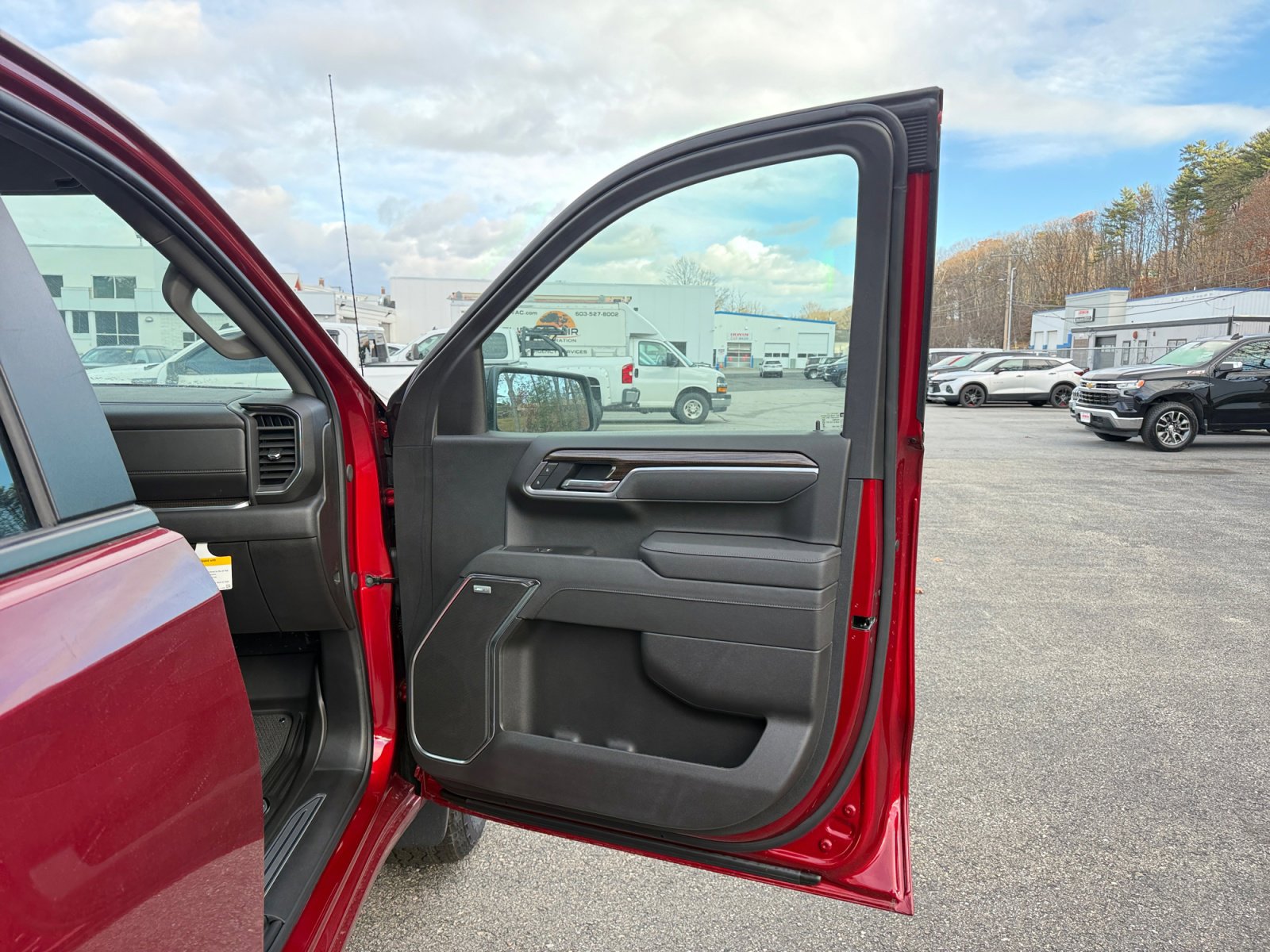 New 2025 Chevrolet Silverado 1500 RST AWD/4WD image 28