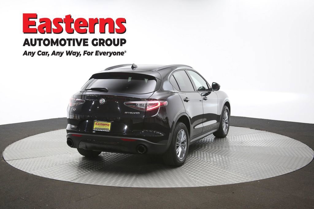 Used 2024 Alfa Romeo Stelvio Sprint image 40