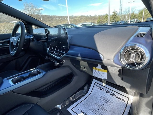 New 2026 Chevrolet Equinox EV LT w/ LPO, Tech Bronze Package image 32