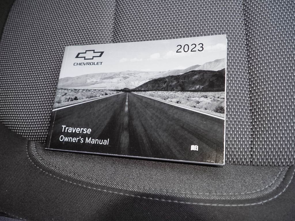 Certified 2023 Chevrolet Traverse LT image 39