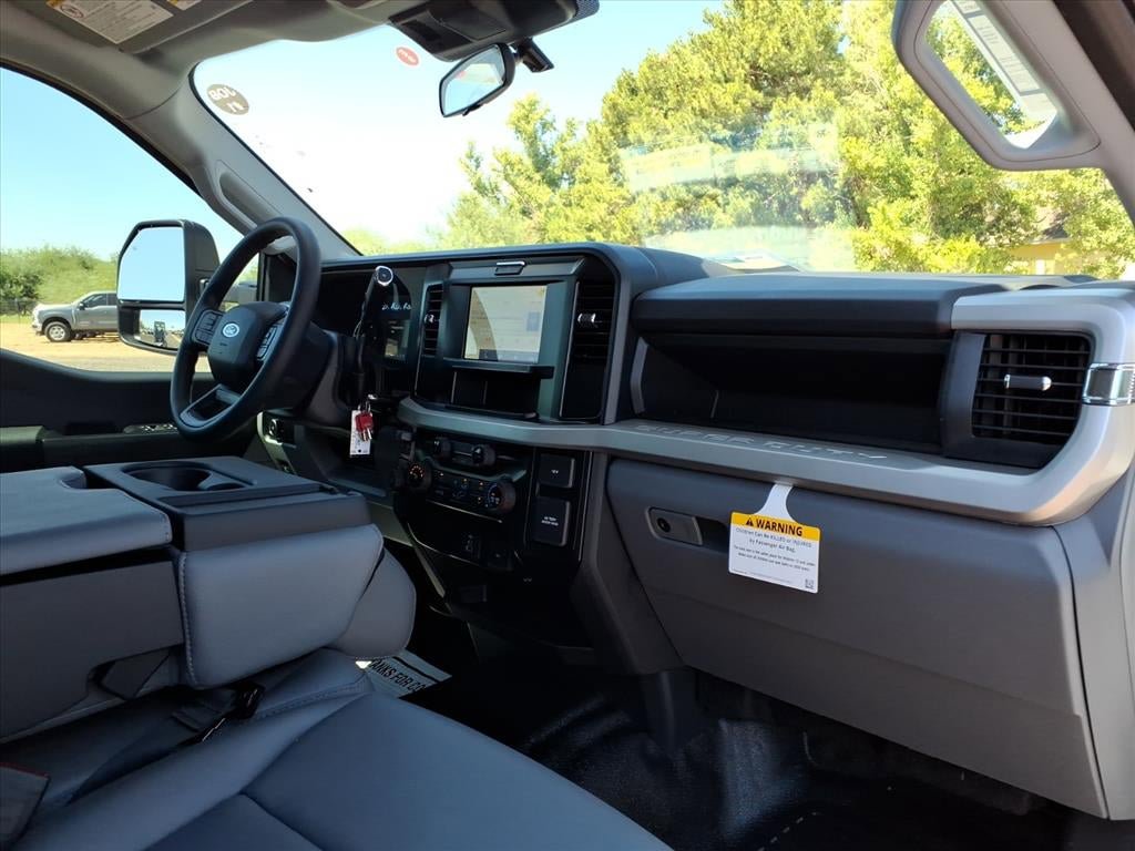 New 2026 Ford F550 XL image 11