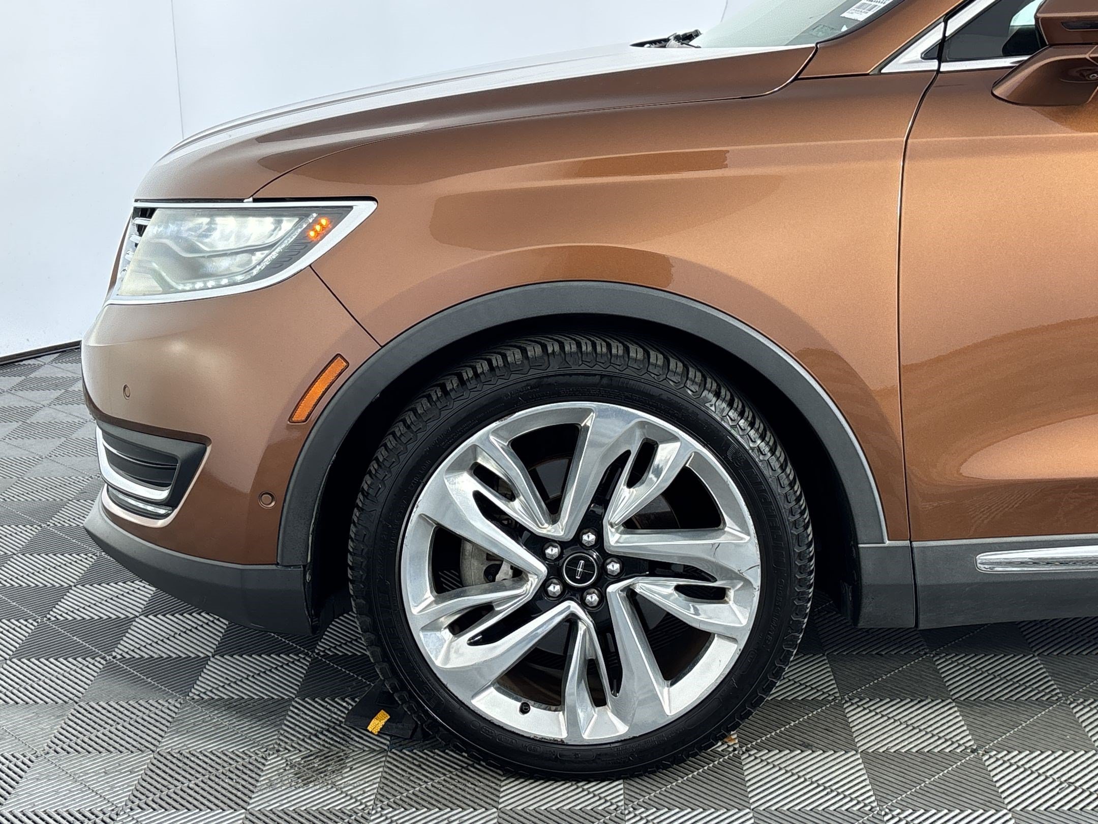 Used 2018 Lincoln MKX Black Label w/ Driver Assistance Package AWD/4WD image 10