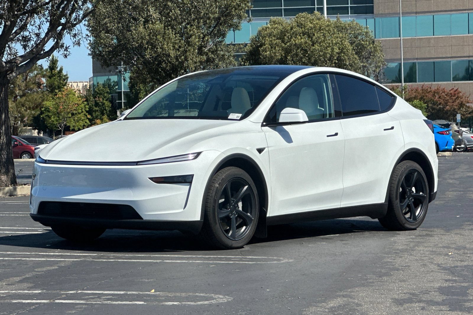 Used 2026 Tesla Model Y Long Range AWD/4WD image 8