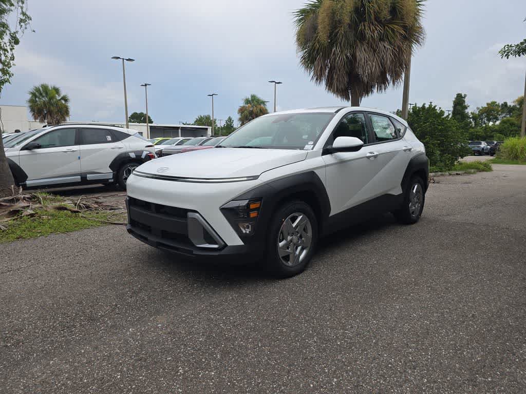 New 2027 Hyundai Kona SE FWD image 2